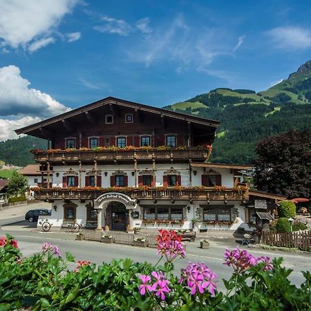Kaiserhotel Neuwirt Oberndorf in Tirol Bagian luar foto