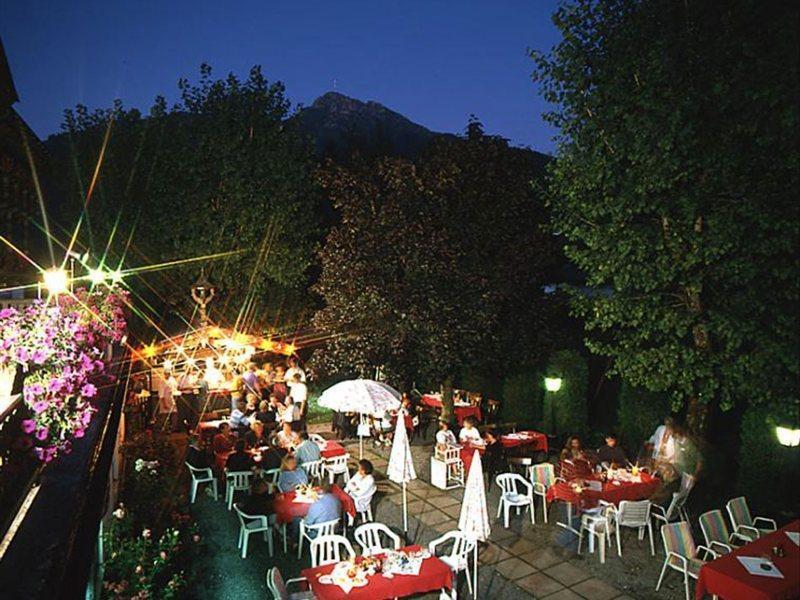 Kaiserhotel Neuwirt Oberndorf in Tirol Bagian luar foto