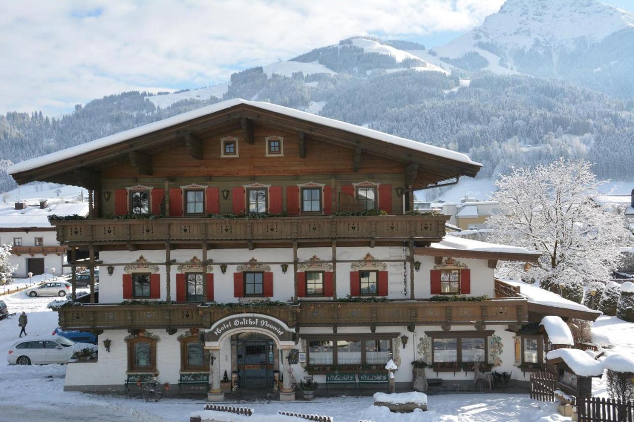 Kaiserhotel Neuwirt Oberndorf in Tirol Bagian luar foto